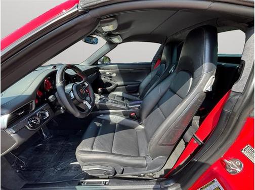 2018 Porsche 911 Targa 4 GTS