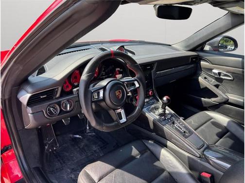 2018 Porsche 911 Targa 4 GTS