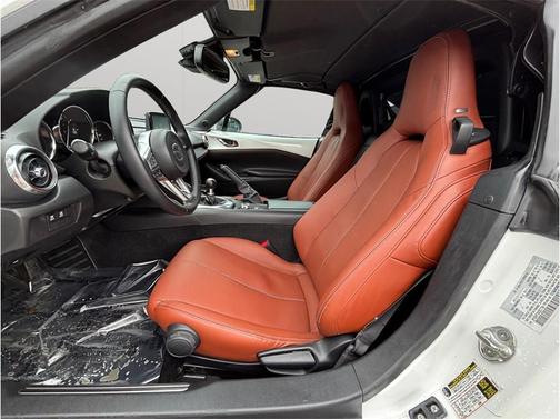 Snowflake White Pearl Mica 2022 Mazda MX-5 Miata RF Grand Touring