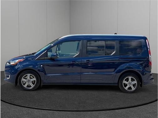 2020 Ford Transit Connect Titanium w/Rear Liftgate