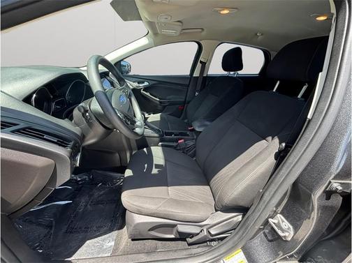 MAGNETIC 2017 Ford Focus SE