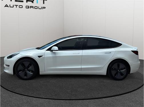 Pearl White Multi-Coat 2019 Tesla Model 3 Standard Range Plus
