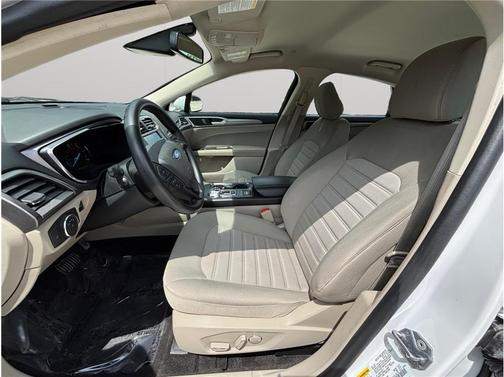 2020 Ford Fusion Hybrid SE