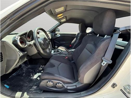2017 Nissan 370Z Base
