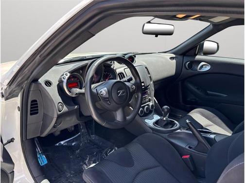 2017 Nissan 370Z Base