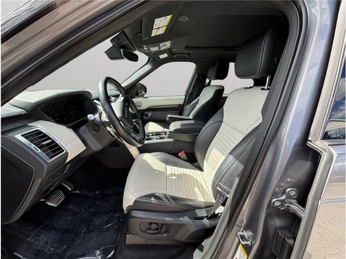2022 Land Rover Discovery P300 S R-Dynamic