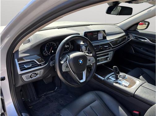 2019 BMW 740 740i Sedan 4D