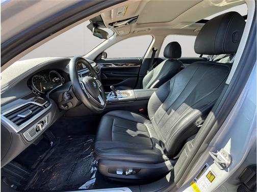 2019 BMW 740 740i Sedan 4D