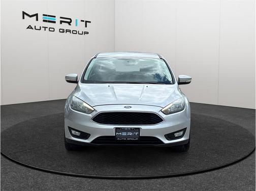 INGOT SILVER 2015 Ford Focus SE