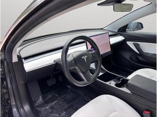 2019 Tesla Model 3 Standard Range