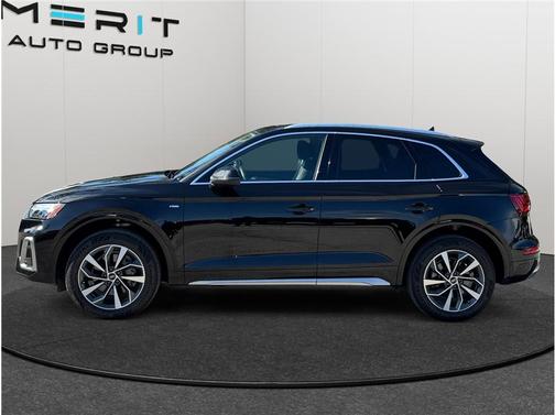 2023 Audi Q5 45 S line Premium Plus