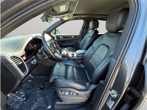 2019 Porsche Cayenne Sport Utility 4D