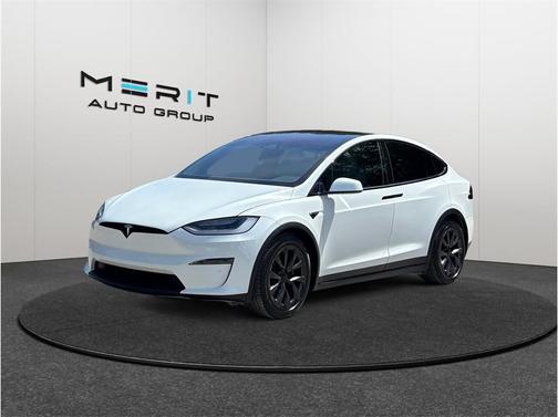 Pearl White Multi-Coat 2023 Tesla Model X Standard Range