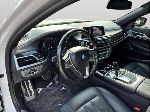 2019 BMW 740 740i Sedan 4D