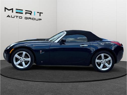 Deep (Dark Blue Metallic) 2007 Pontiac Solstice Convertible 2D