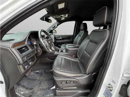 Summit White 2021 Chevrolet Suburban Premier