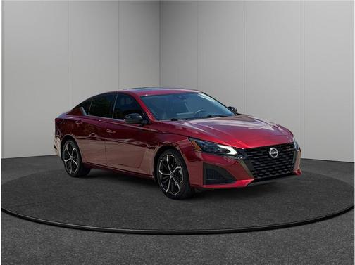 2023 Nissan Altima SR FWD