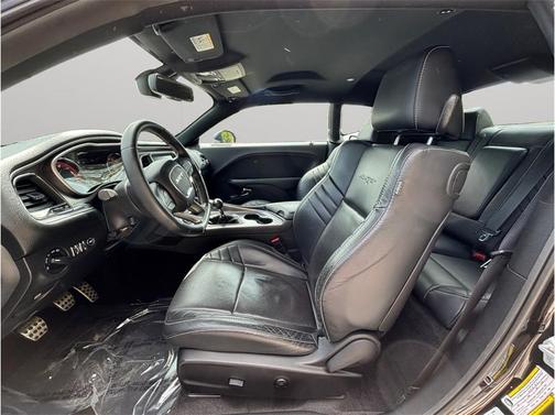 Phantom Black Tri-Coat Pearl 2015 Dodge Challenger SRT Hellcat