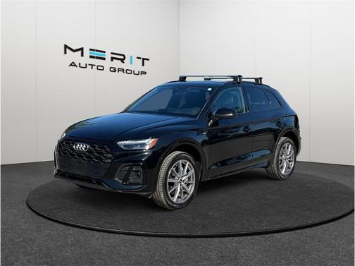 Mythos Black Metallic 2022 Audi Q5 55 S line Prestige