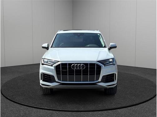 2020 Audi Q7 55 Premium Plus