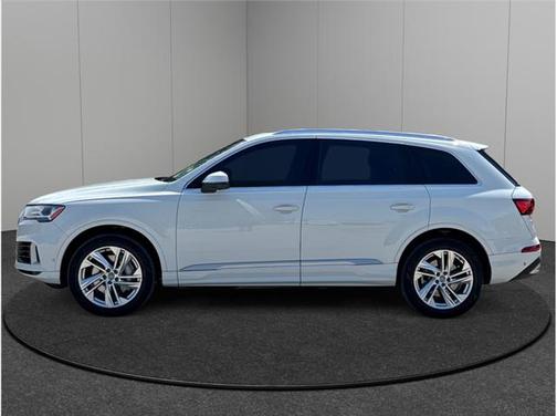 2020 Audi Q7 55 Premium Plus