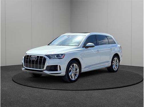 2020 Audi Q7 55 Premium Plus