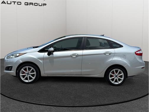 INGOT SILVER METALLIC 2015 Ford Fiesta SE