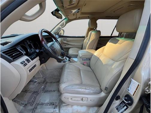 2009 Lexus LX 570 Base