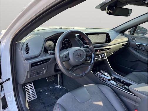 Quartz White 2022 Hyundai SONATA SE