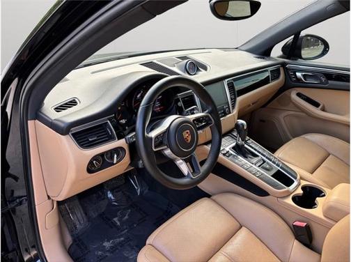2018 Porsche Macan Base