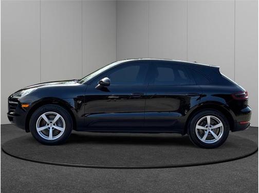 2018 Porsche Macan Base