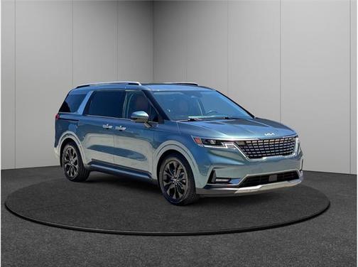 2023 Kia Carnival SX