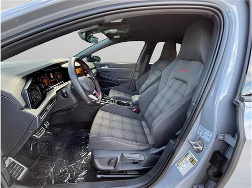 2024 Volkswagen Golf GTI 2.0T SE DSG