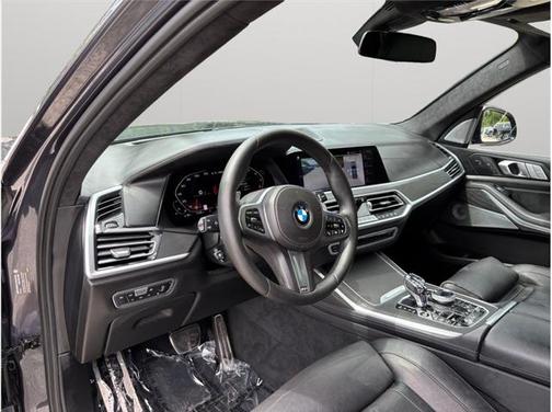 2020 BMW X7 M50i