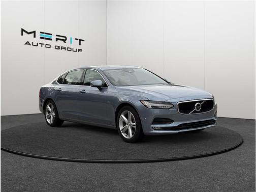 2018 Volvo S90 T5 Momentum