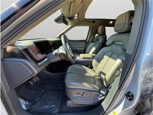 2022 Rivian R1T Adventure