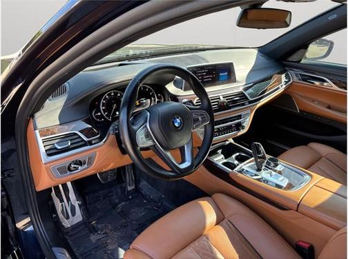 2019 BMW 750 I
