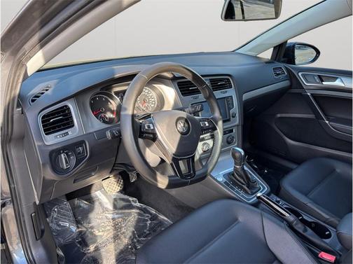 2017 Volkswagen Golf TSI Wolfsburg Edition 4-Door