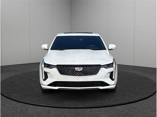 2023 Cadillac CT4 Luxury