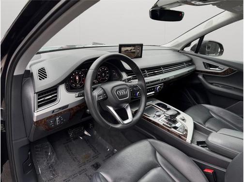 2019 Audi Q7 45 Premium Plus