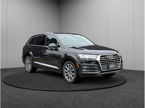 2019 Audi Q7 45 Premium Plus