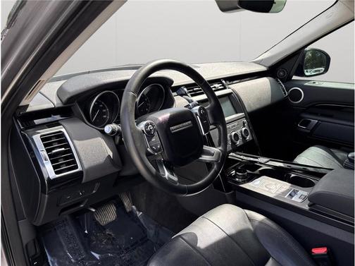 2018 Land Rover Discovery SE