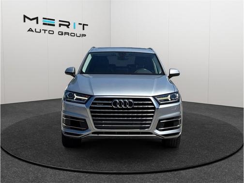 Florett Silver Metallic 2018 Audi Q7 3.0T Premium