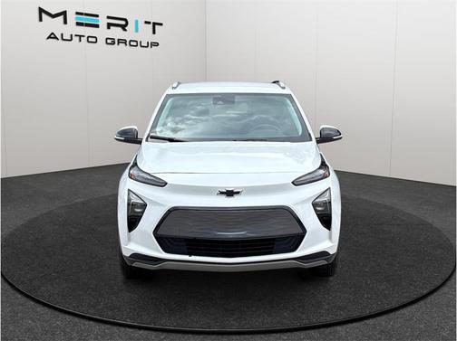 Summit White 2023 Chevrolet Bolt EUV FWD LT
