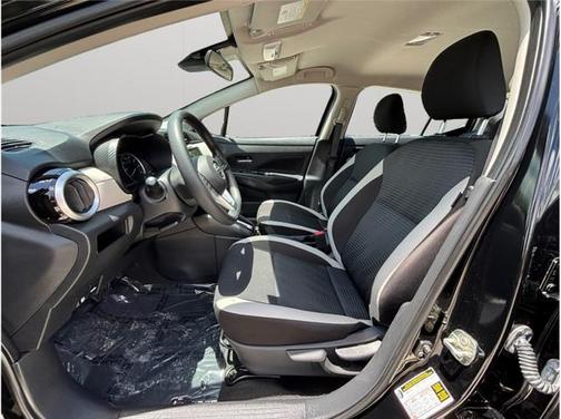 2021 Nissan Versa 1.6 SV