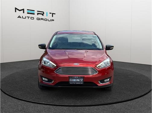 HOT PEPPER RED METALLIC 2018 Ford Focus Titanium