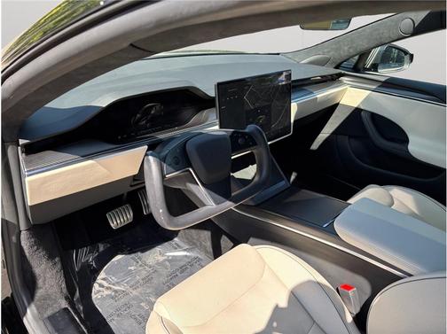 2022 Tesla Model S Plaid