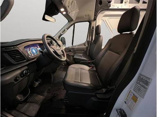 2022 Ford Transit-350 Base
