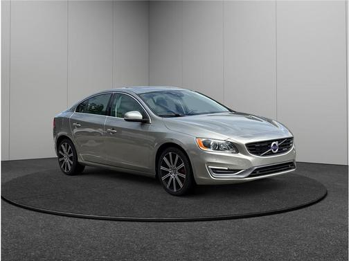 2016 Volvo S60 Inscription T5 Inscription Platinum