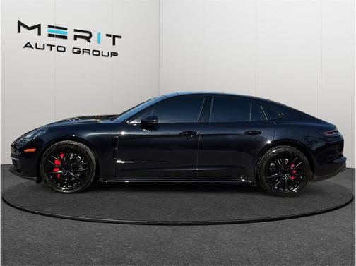 Jet Black Metallic 2018 Porsche Panamera 4S